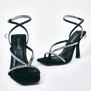 Strappy Heeled Sandal